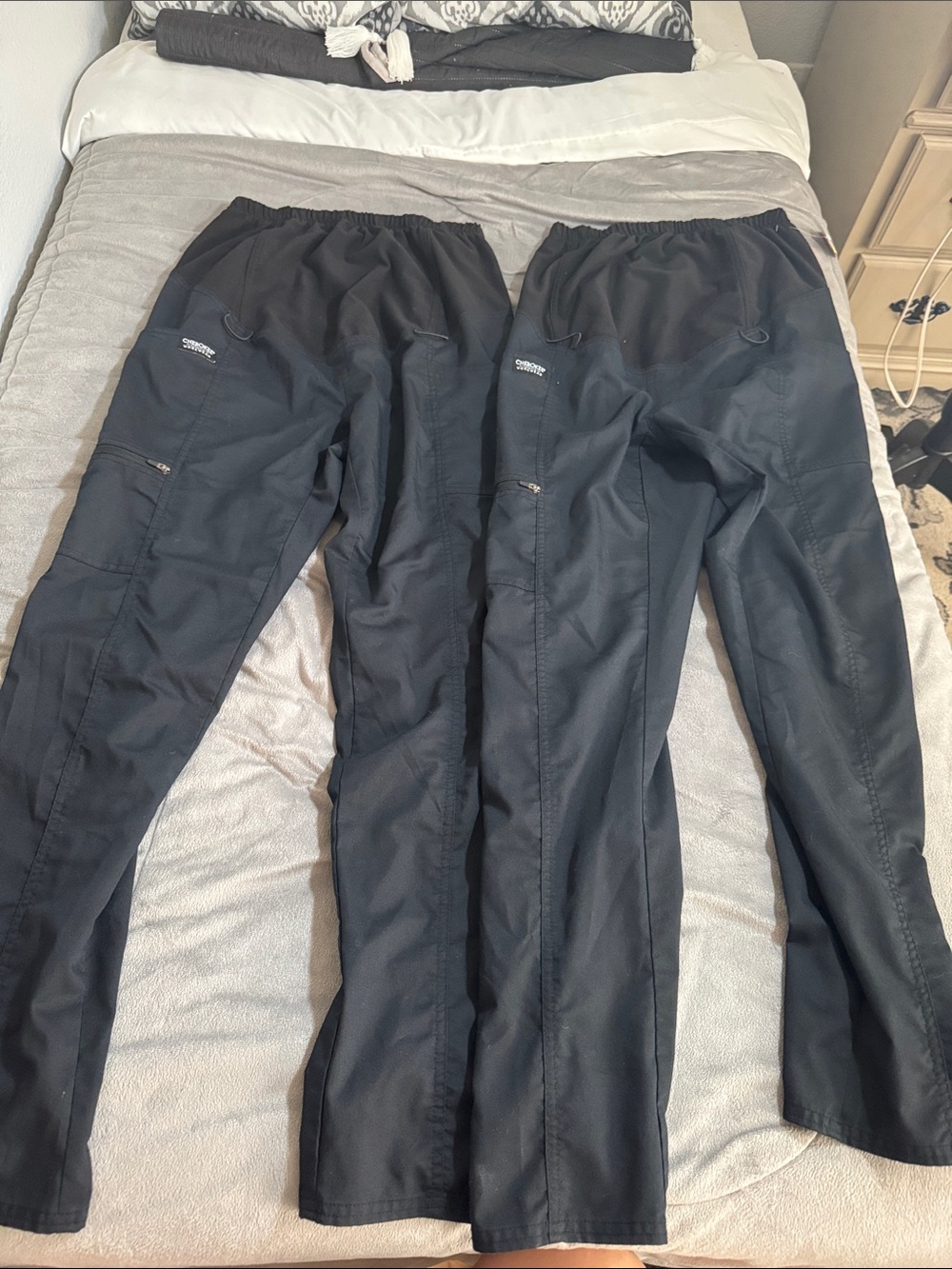 Cherokee workwear maternity 2 pair black Cargo scrubs pants Sz small & XS